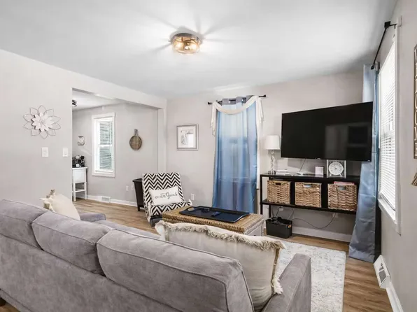 7525 Lake Rd #Id1496052p, Madison, OH 44057