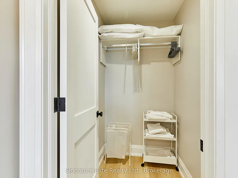 30 Amesbury Dr #2 — Photo 18
