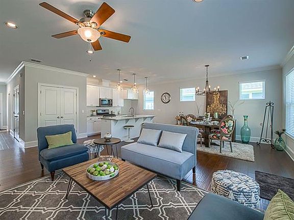4th image of 1737 Cottage Rose Ln