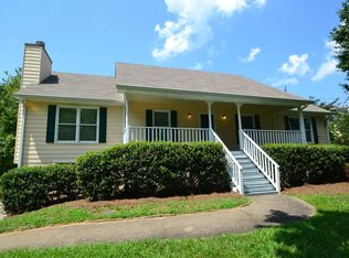 5705 E Emerald Oaks Dr, Acworth, GA 30102