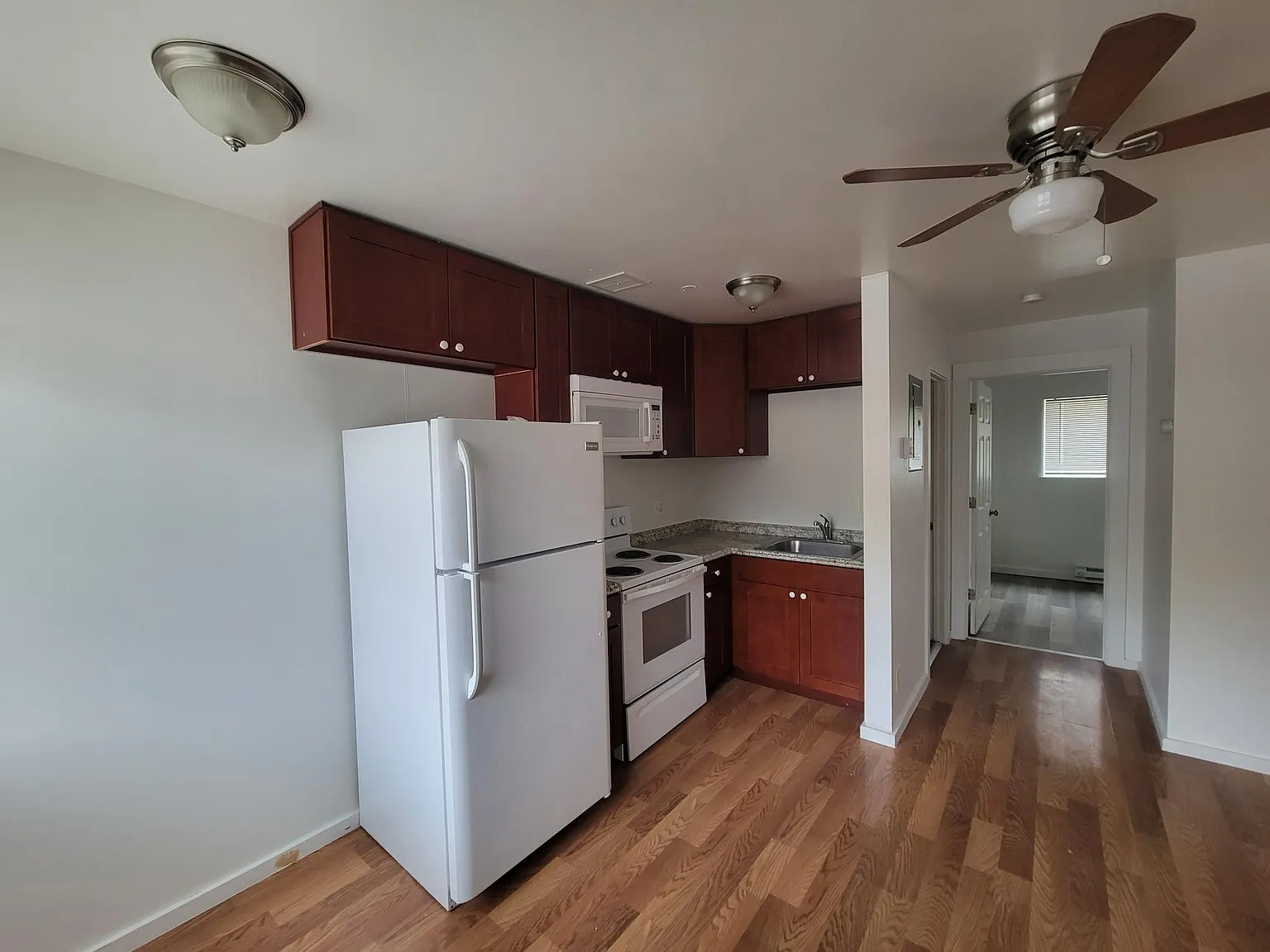 1 bed, 500 sqft, $1,395 — Photo 4