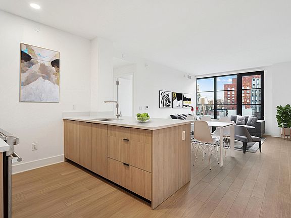 4th image of 499 President St #440