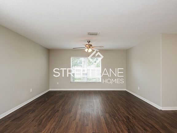 3rd image of 7808 Maroon Peak Dr
