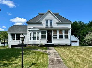 33 Gibbs St, Proctor, VT 05765