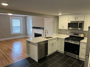 7 Argyle St #6, Andover, MA 01810