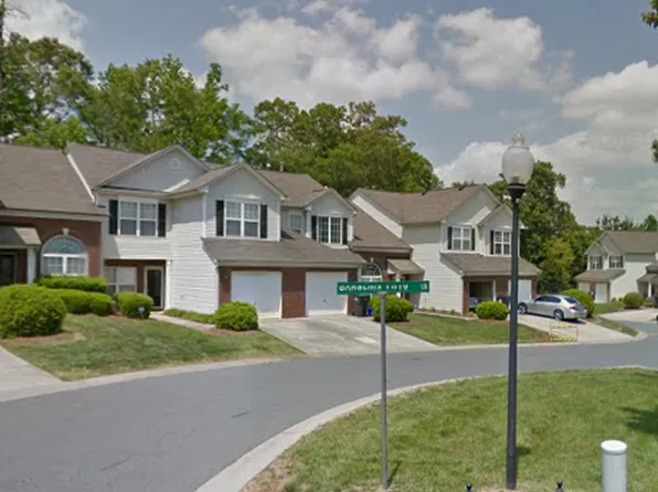 8451 Carolina Lily Ln, Charlotte, NC 28262