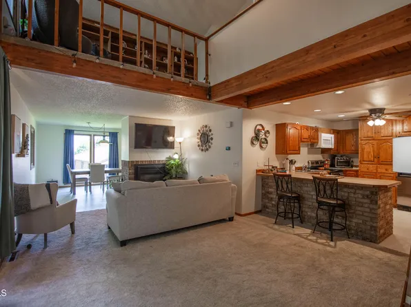414 E Brandon Dr, Bismarck, ND 58503