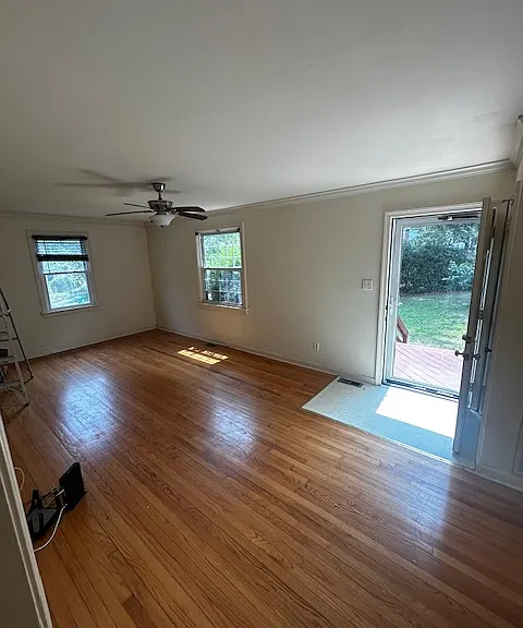 1600 Fort Hill Dr — Photo 2