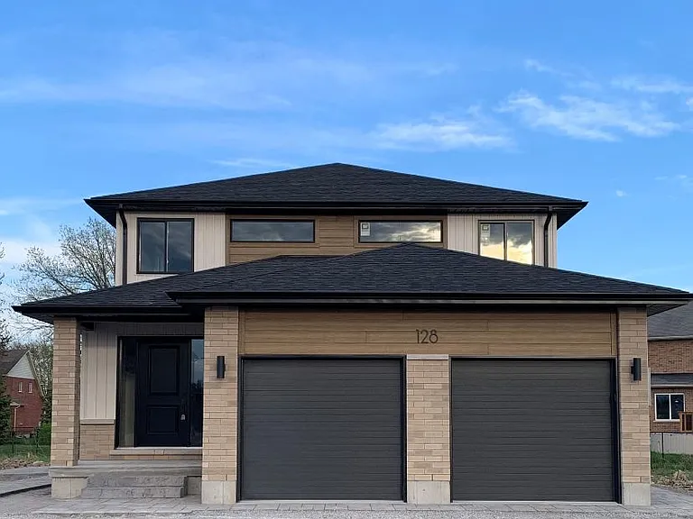 128 Hastings Dr #B — Photo 1