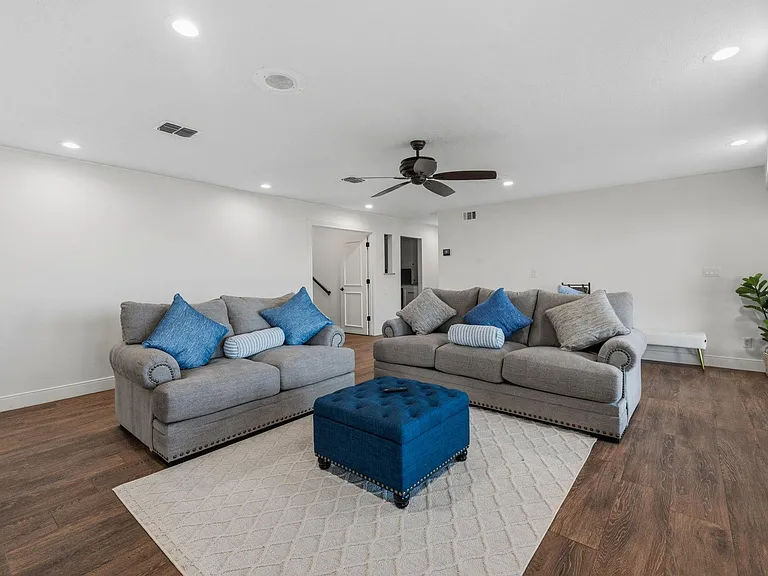 11707 Edgewater Ct — Photo 25