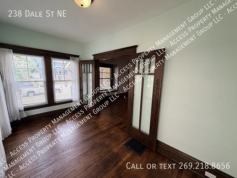 238 Dale St NE — Photo 7