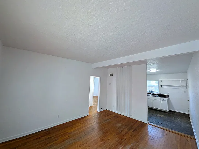 2648 Dellwood Ave #3 — Photo 4