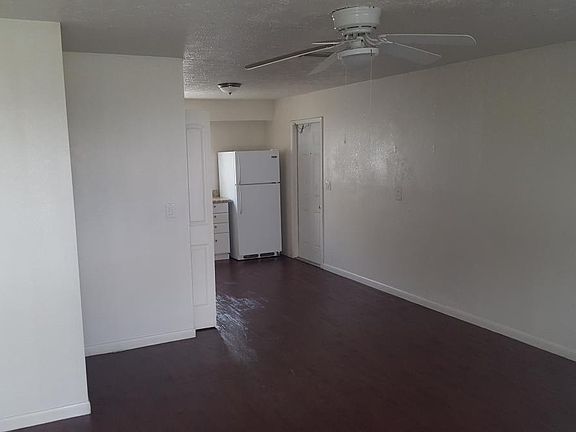 3rd image of 4608 E Citrus Cir APT A