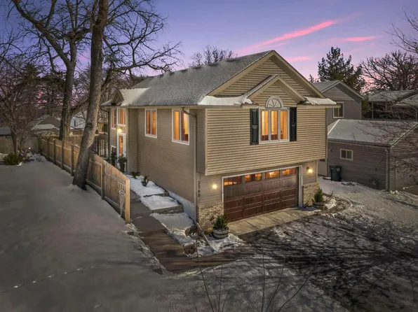 2360 Ives Ln N, Plymouth, MN 55441