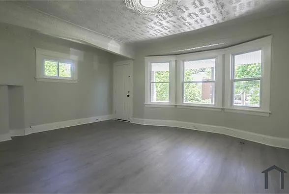10525 Gooding Ave #UP — Photo 1