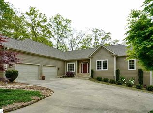 506 Mountain Summit Rd, Travelers Rest, SC 29690