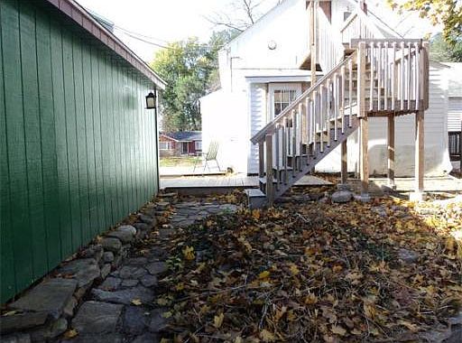 2nd image of 198 Main St #2
