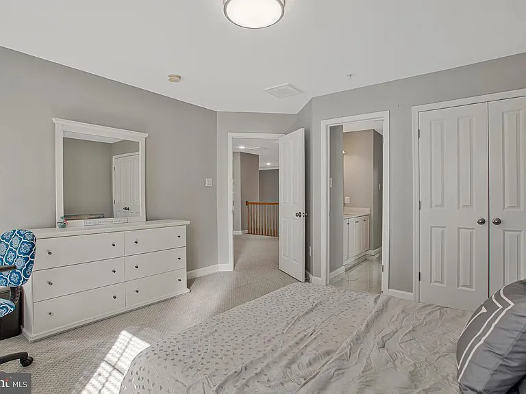 12902 Crickmore Trce — Photo 30