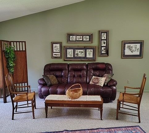 4th image of 324 Meadows Rd