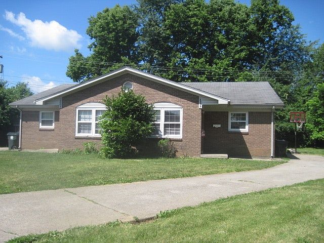 1st image of 1800 Marietta Dr #A