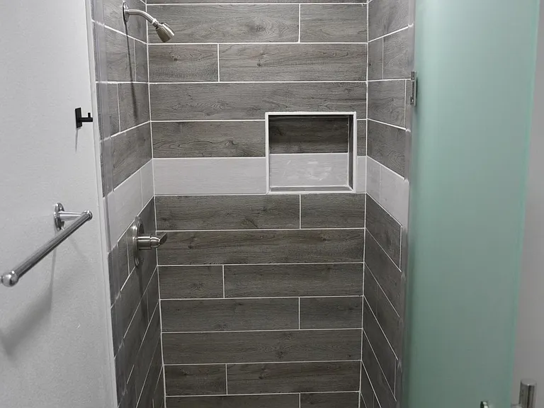Unit E Guest shower bath