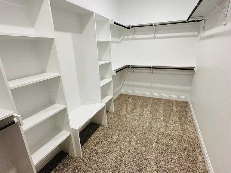 4104 Avion Dr — Photo 11