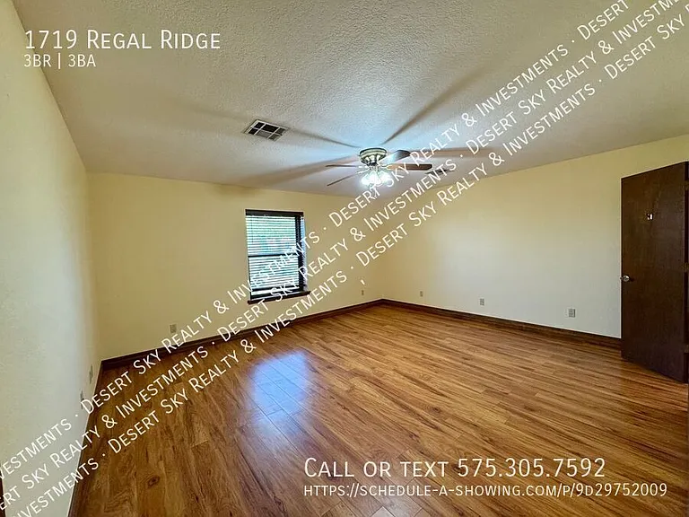 1719 Regal Rdg — Photo 18