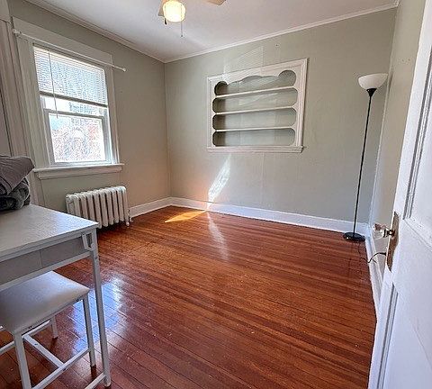 4th image of 109 Bunker Hill Ave