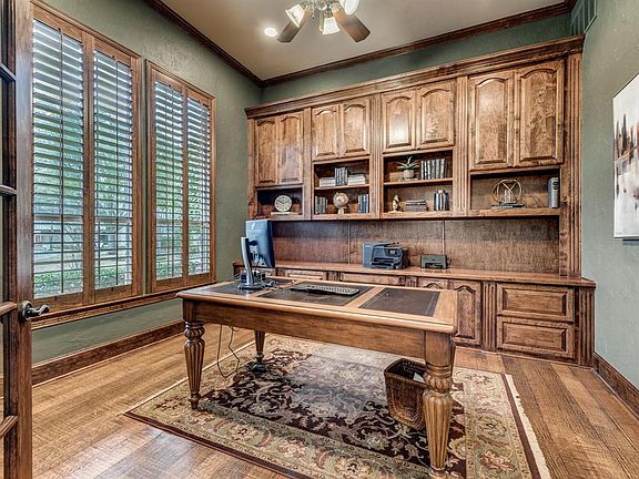 4th image of 3705 Imperial Dr