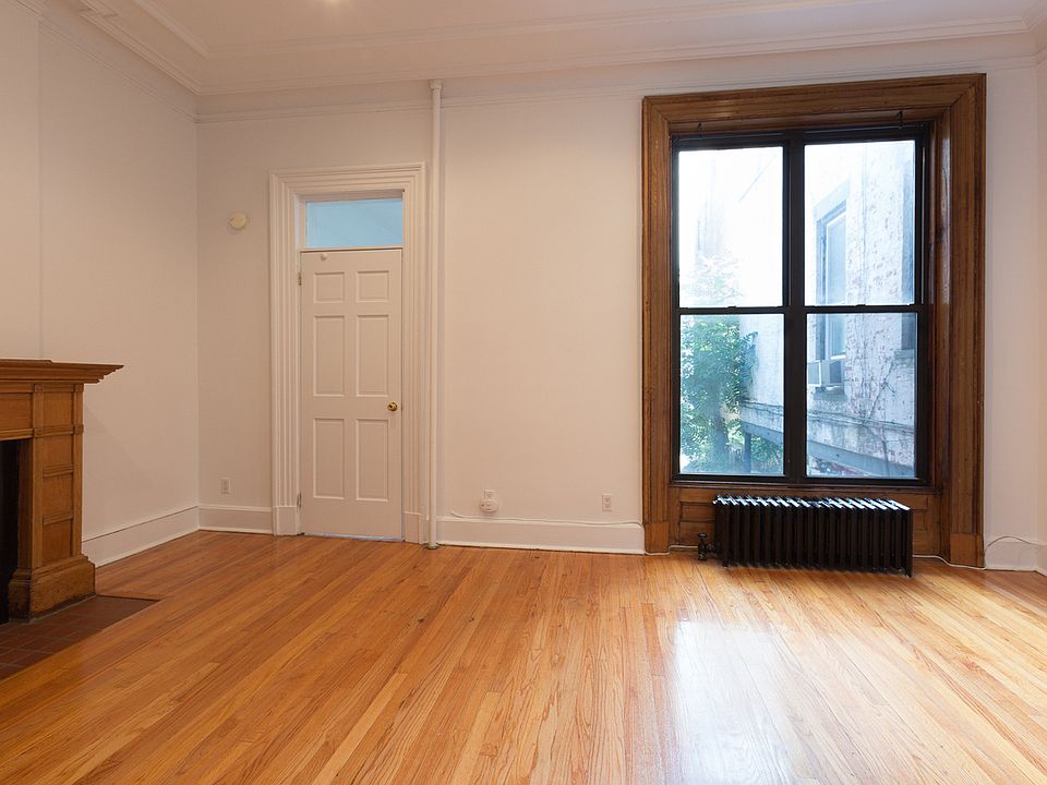 1st image of 913 President St APT 2B