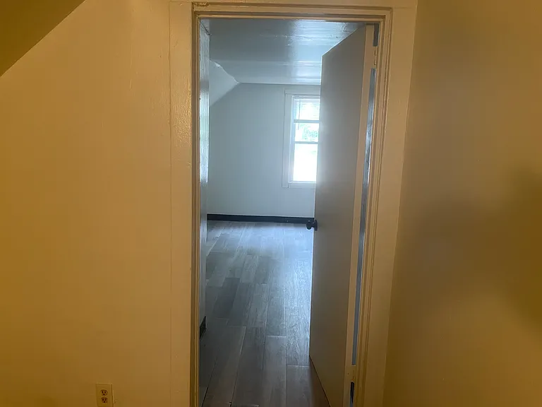 7541 S Rhodes Ave — Photo 28