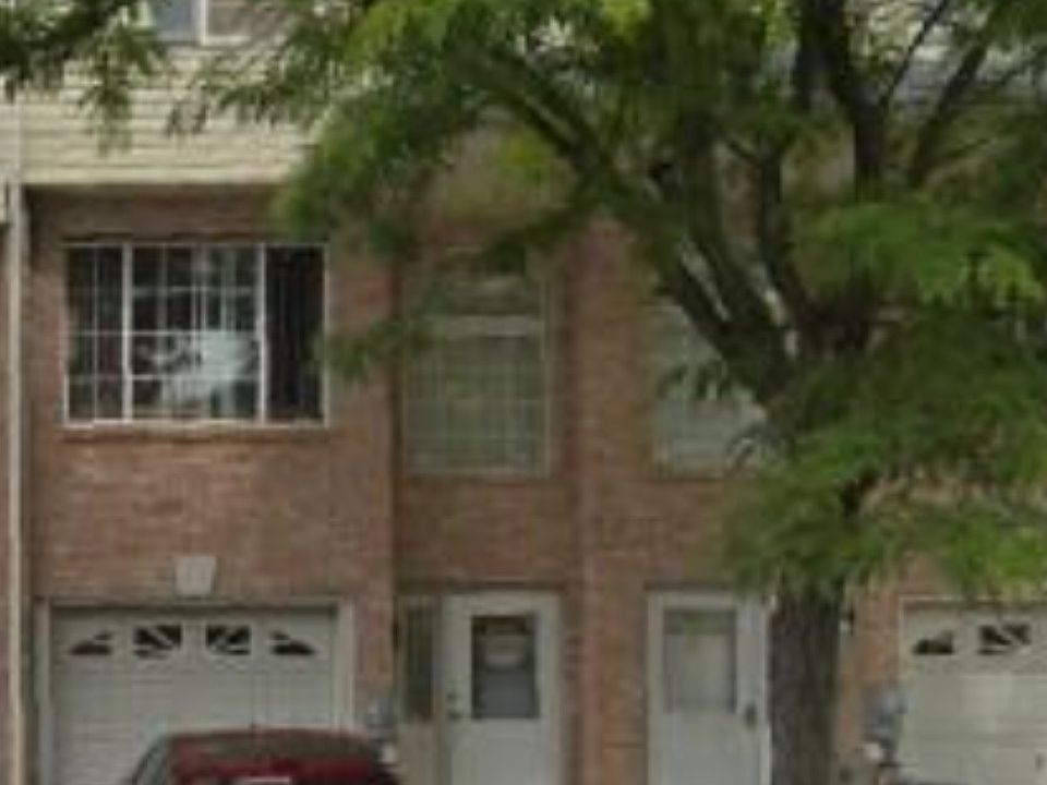 1st image of 105 Pelican Cir