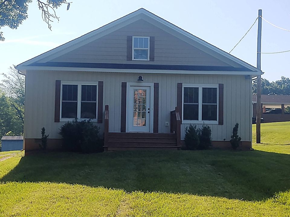 1st image of 906 Peaks St