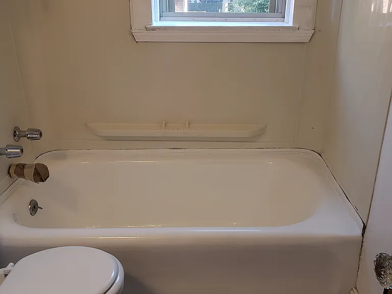 1615 W Canfield St #208 — Photo 12