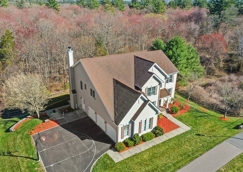 33 Whitehall Way, Bellingham, MA 02019 Zillow