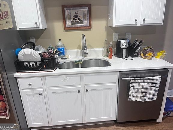 5th image of 1035 Barnett Shoals Rd APT 913