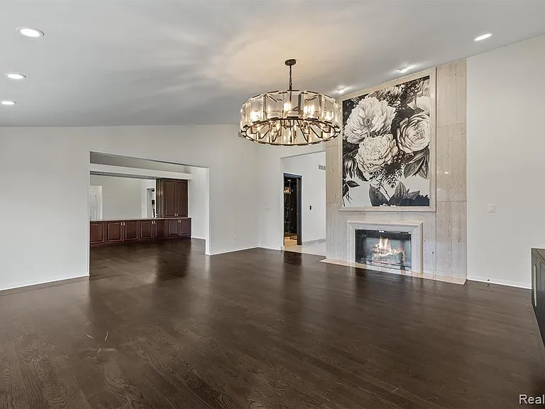 1762 Saint Johns Ct — Photo 9