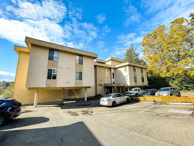Cresswell Apartments — Photo 21
