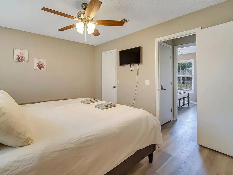1308 Tower Dr — Photo 15