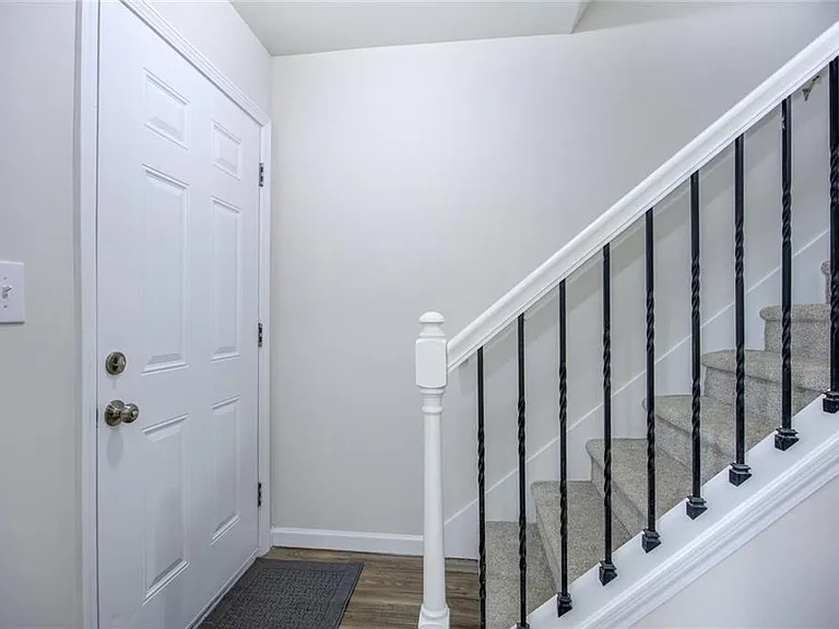 2340 Beaver Ruin Rd #15 — Photo 3