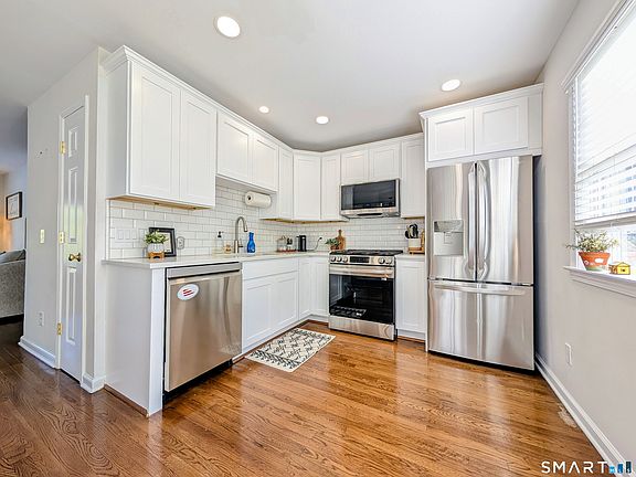 5th image of 15 Scuppo Road #102
