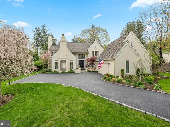 1220 Denbigh Ln, Wayne, PA 19087