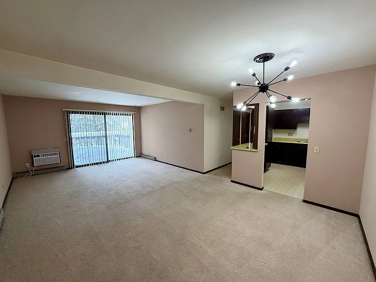 1600 Sawyer Dr — Photo 7
