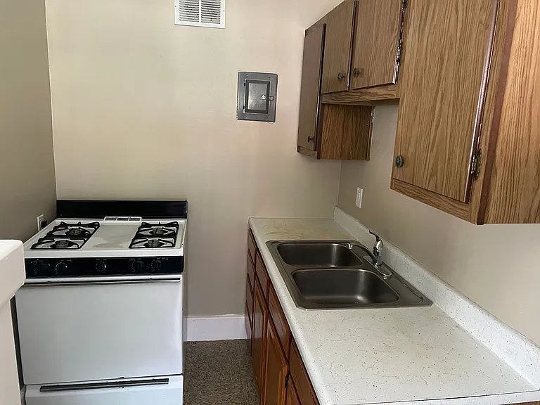 Historic Worthington Manor Apartments — Photo 20