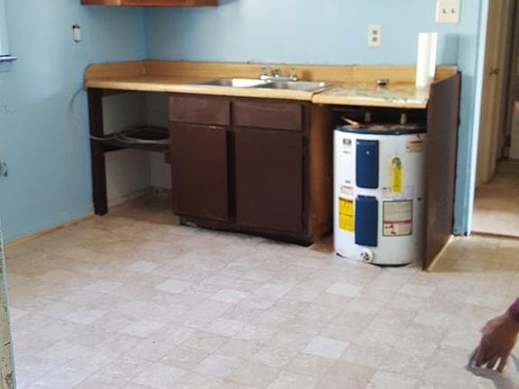 5th image of 412 B St