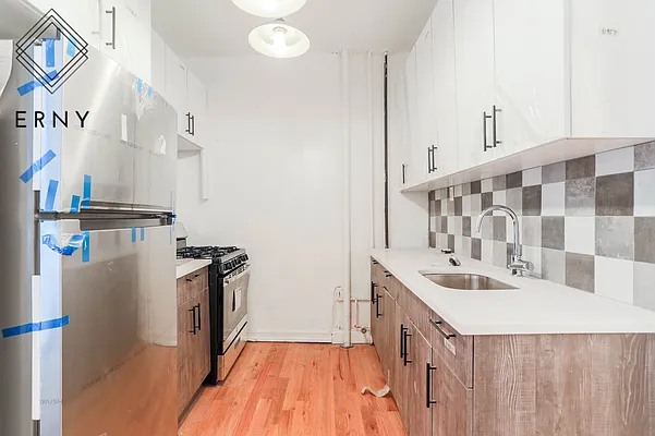 Rented by ERNY LLC | media 9