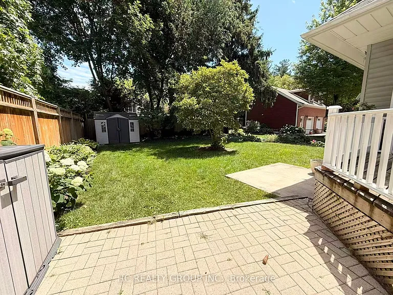 398 Maple Ave — Photo 35