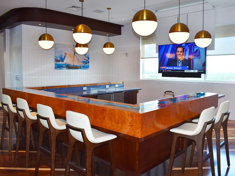 Host the perfect Bash at the 11th Floor Clubhouse
