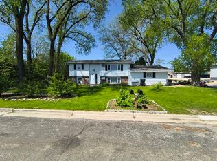 152 Kroncke Dr, Sun Prairie, WI 53590