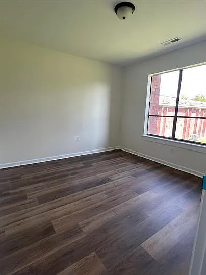 251 Rast St #1-L7 — Photo 10